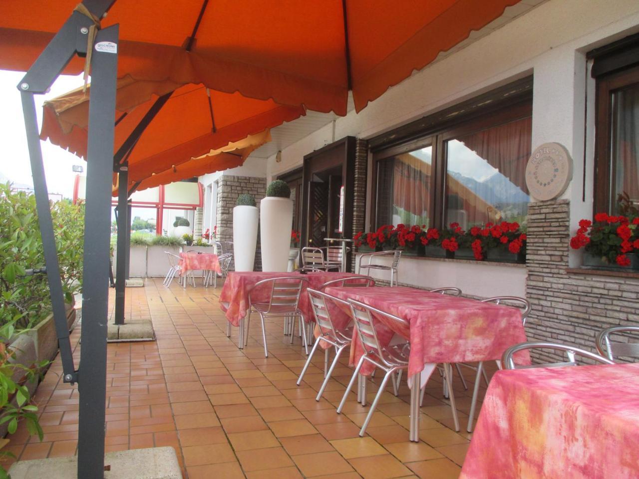 Hotel O'Scugnizzo 2 Belluno Exterior photo